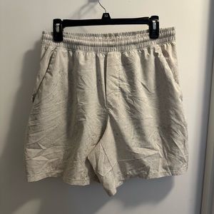 Lululemon Pace Breaker Short Linerless 7” Size Large